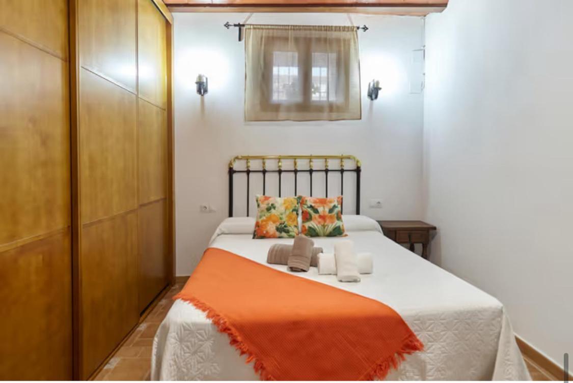 Alojamiento Turistico Loma Alta Cambil ภายนอก รูปภาพ